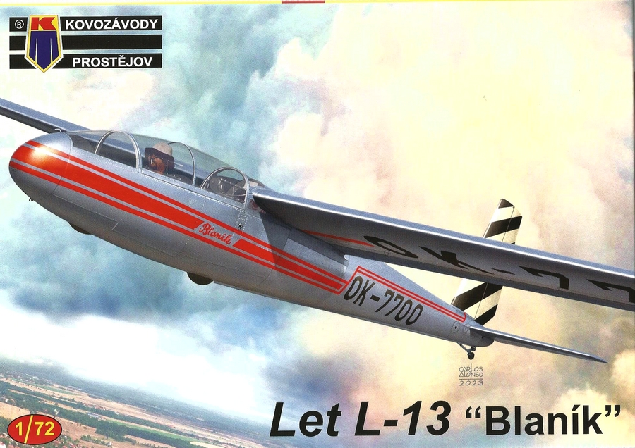 Сборная модель 1/72 LET L-13 Blaník (Kovozavody Prostejov) (повреждённая упаковка)