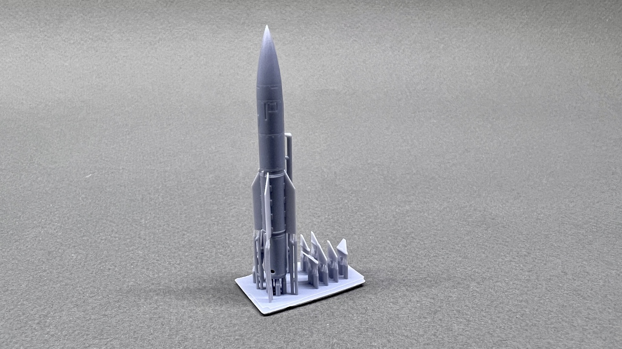 Дополнения из смолы 1/72 Ракеты X-37M + АКУ620Э  2 шт.комплект (KepModels)