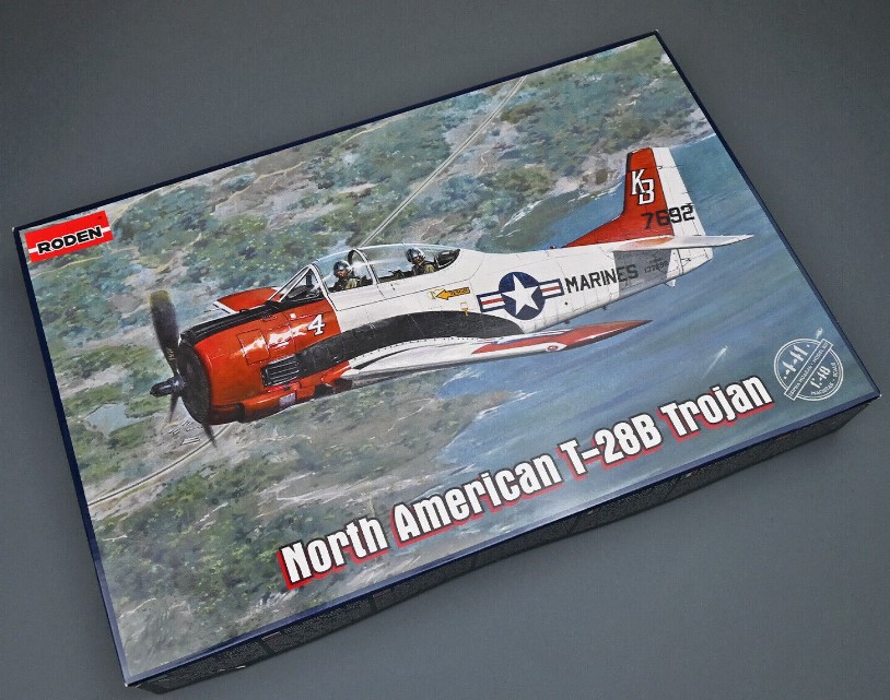 Сборная модель 1/48 North American T-28B Trojan (Roden)
