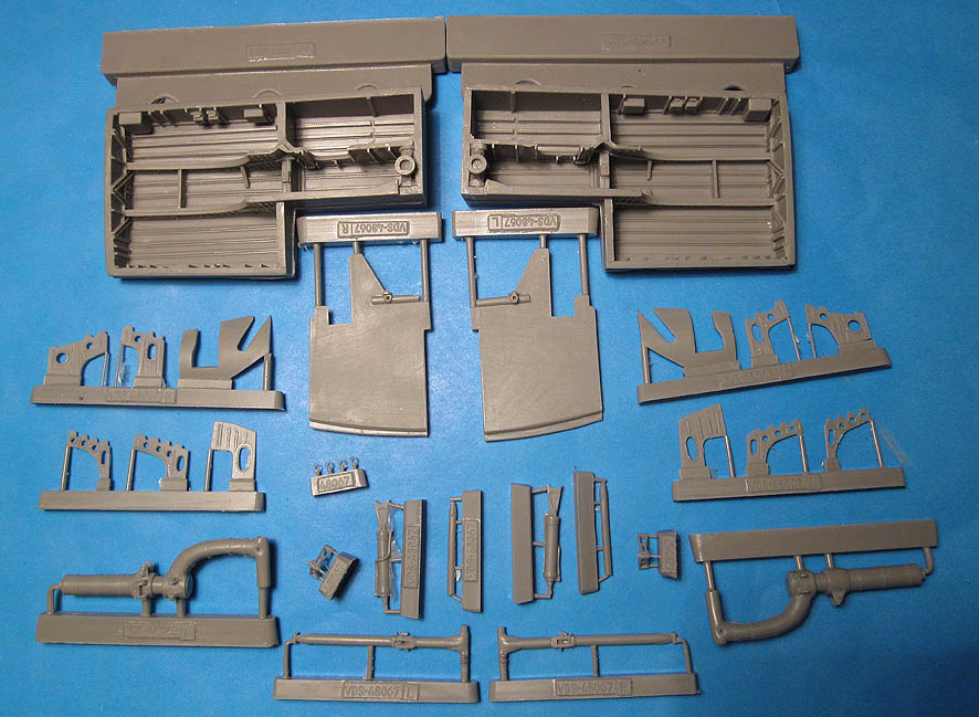 Дополнения из смолы 1/48 B-24 Liberator ниши и стойки (for Revell) (Vector)