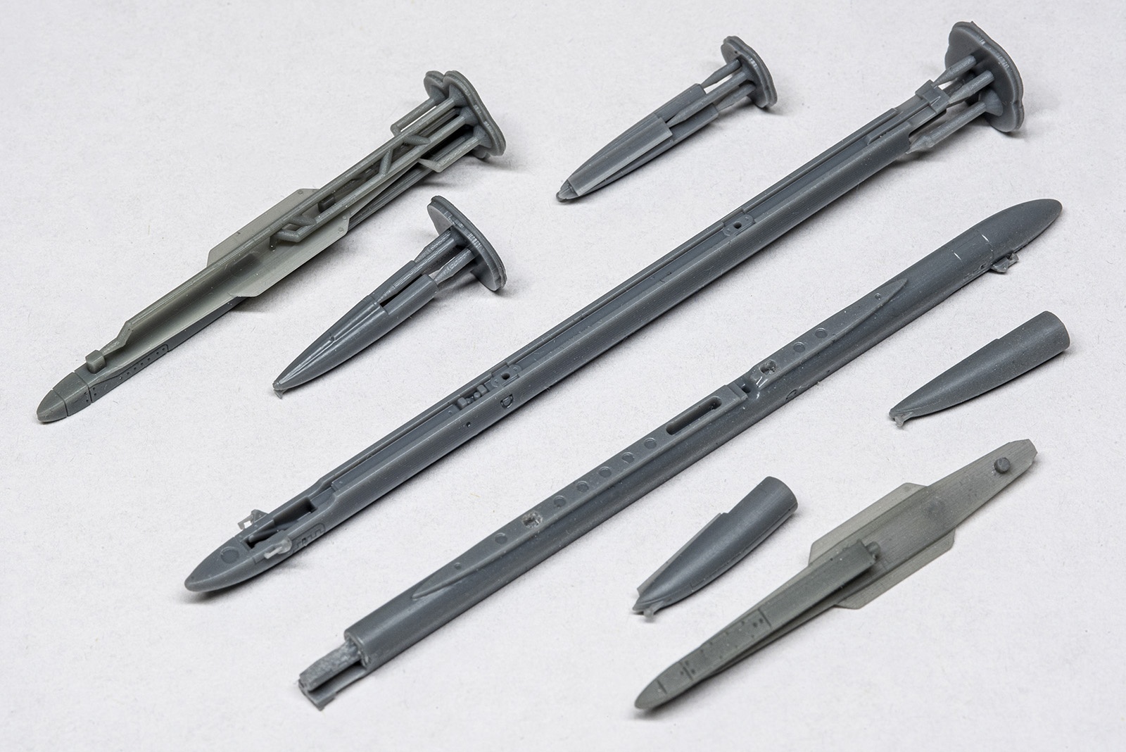 Дополнения из смолы 1/32 F/A-18A/B/C/D законцовка крыла и лончер LAU-7 (поздний) (A.M.U.R.Reaver)