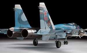 Сборная модель 1/72 Самолёт Су-33 (Zvezda)