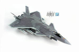 Сборная модель 1/72 Китайский истребитель-невидимка Chengdu J-20 (Dream Model)