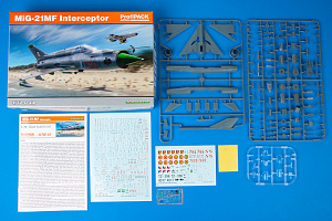 Сборная модель 1/72 МиГ-21МФ перехватчик (Profipack edition) (Eduard kits)