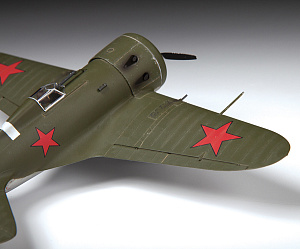 Сборная модель 1/48 Советский истребитель И-16 (Zvezda)