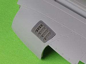 Дополнения из смолы 1/72 P-51 Mustang — крышка воздушного фильтра карбюратора(RAF ver.A)(Arma Hobby)