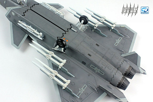 Сборная модель 1/72 Китайский истребитель-невидимка Chengdu J-20 (Dream Model)