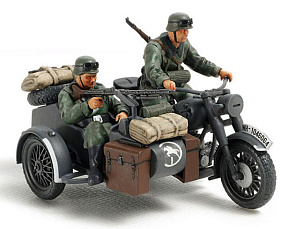Сборная модель 1/48 Мотоцикл армейский, с коляской BMW R 75 (Tamiya)