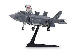 Сборная модель 1/72 Lockheed-Martin F-35B Lightning II (Tamiya)