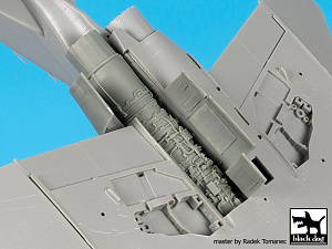 Дополнения из смолы 1/72 McDonnell F-4J Phantom engines and spine detail (Academy kits)