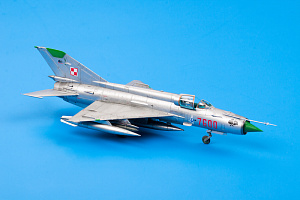 Сборная модель 1/72 МиГ-21МФ перехватчик (Profipack edition) (Eduard kits)