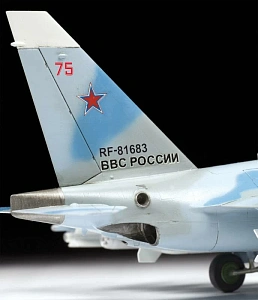 Сборная модель 1/72 Российский учебно-боевой самолет "Як-130" (Zvezda)