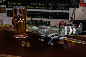 Сборная модель 1/24 Supermarine Spitfire Mk.IXc - Flying Dray (Airfix)