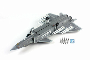Сборная модель 1/72 Китайский истребитель-невидимка Chengdu J-20 (Dream Model)