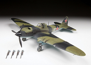Сборная модель 1/48 Советский штурмовик Ил-2 (Zvezda)