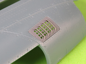 Дополнения из смолы 1/48 P-51 Mustang — крышка воздушного фильтра карбюратора (RAF ver.A) (Eduard)