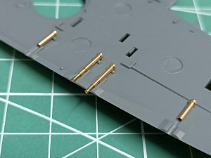 Дополнения из латуни 1/48 Spitfire Mk.I Early - Browning 303 с пламегасителями и ранним прицелом 