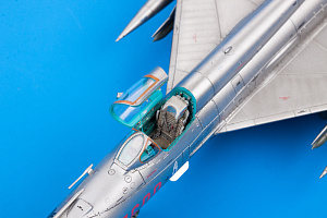 Сборная модель 1/72 МиГ-21МФ перехватчик (Profipack edition) (Eduard kits)