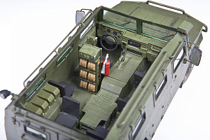 Сборная модель 1/35 Российский бронеавтомобиль ГАЗ "ТИГР" (Zvezda)