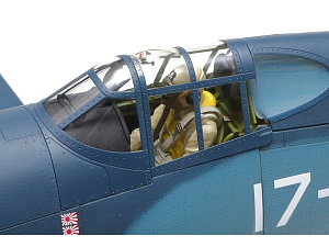 Сборная модель 1/32 Vought F4U-1 Corsair Bird Cage (Tamiya)