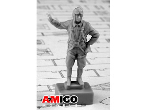 Дополнения из смолы 1/72 Фигурка пилота ВВС России 40-50 гг (Amigo Models)