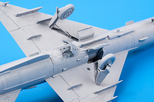 Сборная модель 1/72 МиГ-21МФ перехватчик (Profipack edition) (Eduard kits)