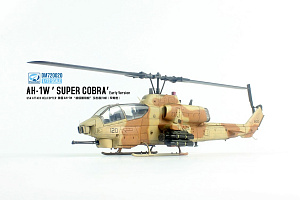 Сборная модель 1/72 Bell AH-1W Super Cobra (ранняя версия) (Dream Model)