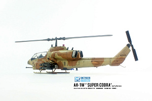 Сборная модель 1/72 Bell AH-1W Super Cobra (ранняя версия) (Dream Model)