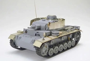 Сборная модель 1/35 Немецкий Pz.Kpfw.III Ausf.N (с фототравлением и металлическим стволом) (Tamiya)