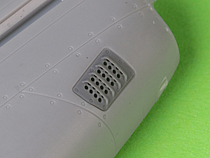 Дополнения из смолы 1/72 P-51 Mustang — крышка воздушного фильтра карбюратора(RAF ver.A)(Arma Hobby)