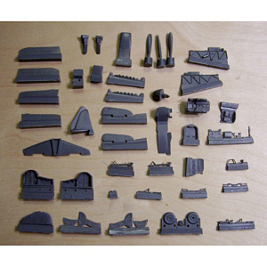 Сборная модель (смола) 1/48 Советский истребитель Як-9У (Scale Bureau)