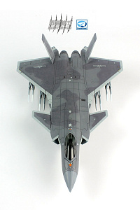 Сборная модель 1/72 Китайский истребитель-невидимка Chengdu J-20 (Dream Model)
