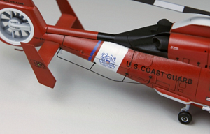 Сборная модель 1/72 Вертолёт HH/MH-65C/D для Береговой охраны США (Dream Model)