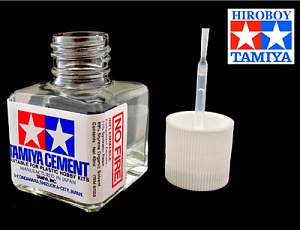 Клей для пластика 40 мл, с кисточкой (Tamiya) (40ml)
