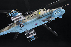 Сборная модель 1/48 Советский ударный вертолет Ми-24П (Zvezda)