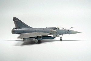 Сборная модель 1/72 Dassault Mirage 2000C (Dream Model)