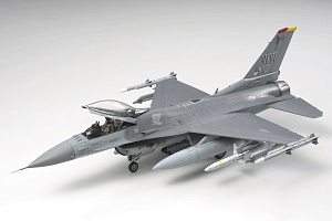 Сборная модель 1/48 Lockheed Martin F-16CJ [Block 50] Fighting Falcon (Tamiya)