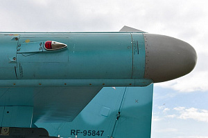 Дополнения из смолы 1/72 Л-175В станция активных помех "Хибины-В" (Advanced Modeling)/ Су-34