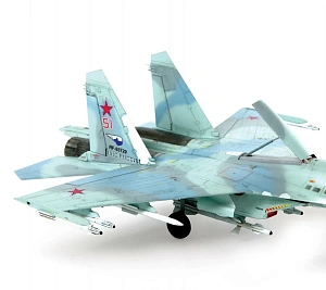 Сборная модель 1/72 Самолёт Су-27СМ (Zvezda)