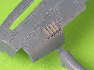 Дополнения из смолы 1/72 P-51 Mustang — крышка воздушного фильтра карбюратора(RAF ver.B)(Eduard)