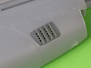 Дополнения из смолы 1/72 P-51 Mustang — крышка воздушного фильтра карбюратора(RAF ver.B)(Arma Hobby)