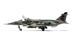 Сборная модель 1/48 BAC/SEPECAT Jaguar GR.1/GR.1A (Airfix)