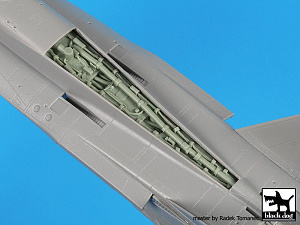 Дополнения из смолы 1/72 McDonnell-Douglas F/A-18 Hornet spine (для модели Academy)