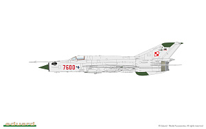 Сборная модель 1/72 МиГ-21МФ перехватчик (Profipack edition) (Eduard kits)