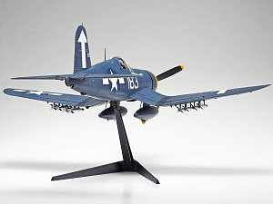 Сборная модель 1/32 Vought F4U-1D Corsair (Tamiya)