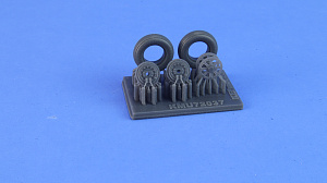 Дополнения из смолы 1/72 Колёса для F4U Corsair / F6F Hellcat NAVY wheels set (KepModels)