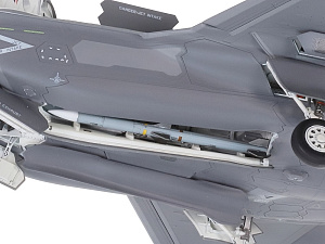 Сборная модель 1/72 Lockheed-Martin F-35B Lightning II (Tamiya)