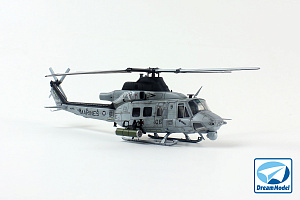 Сборная модель 1/72 Вертолёт UH-1Y Venom (Dream Model)