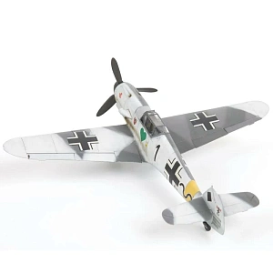 Сборная модель 1/48 Немецкий истребитель "Мессершмитт" Bf-109F4 (Zvezda)